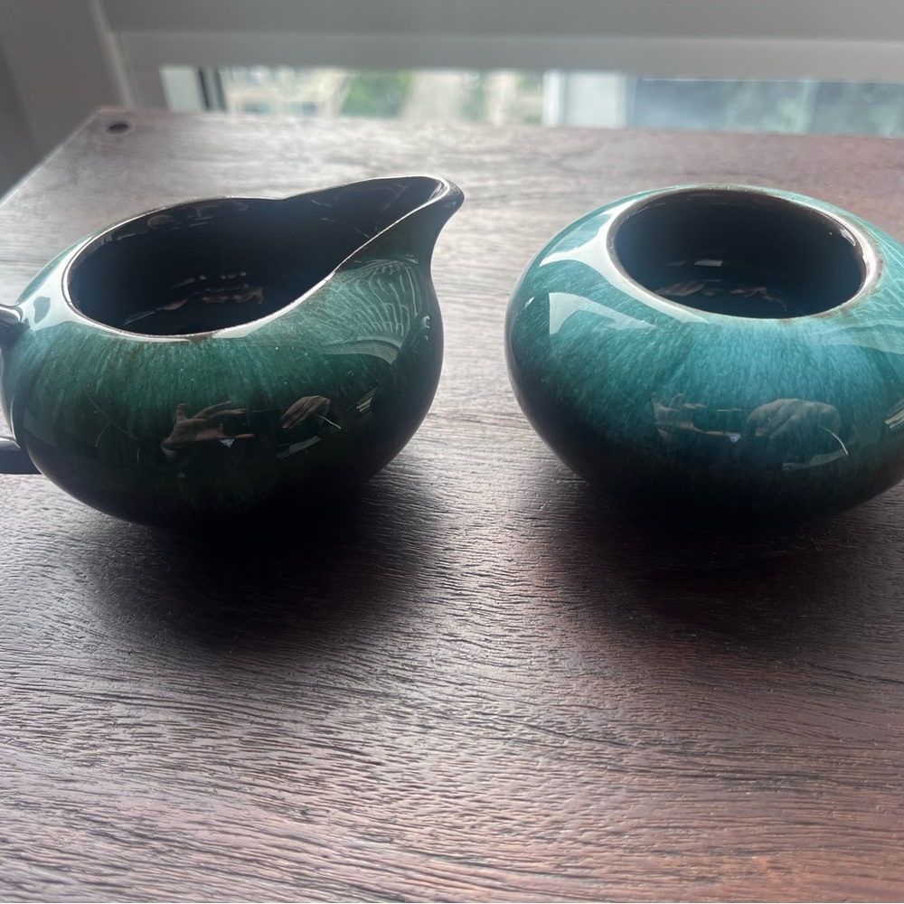 Blue Mountain pottery pristine condition cream and sugar set
